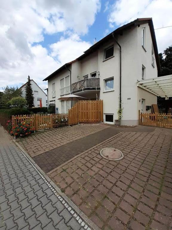 Zimmer Frei 4 Wiesbaden Bagian luar foto